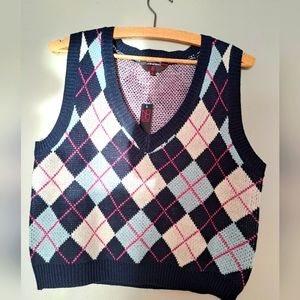 New argyle knit vest